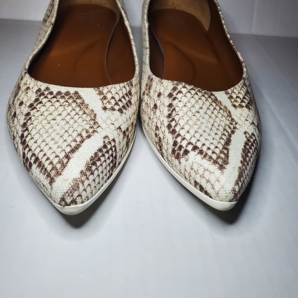 Franco Sarto Dawna size 8.5 Canvas pointed toe slip on flats - Picture 2 of 7